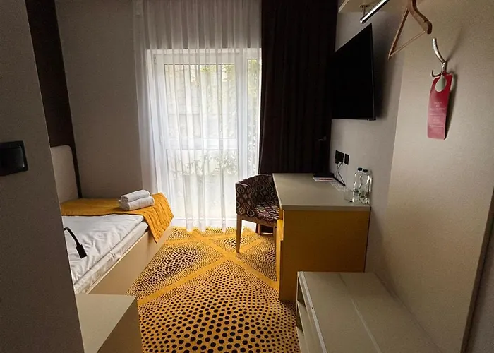 Eclipse Budget Ubytování v soukromí Domasław