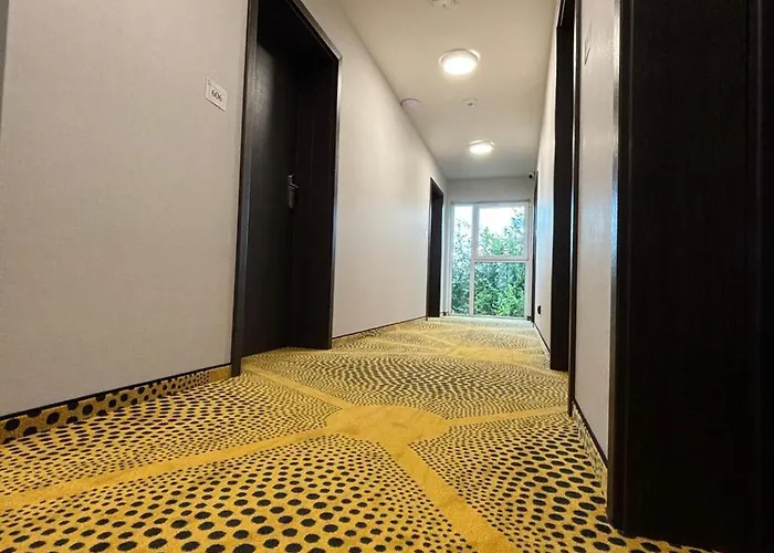 Eclipse Budget * Domasław