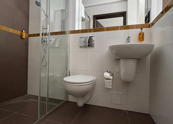 Eclipse Budget * Domasław